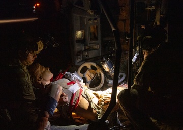 Niger AB 201 exercises vehicle extrication with QRF and rescue specialists