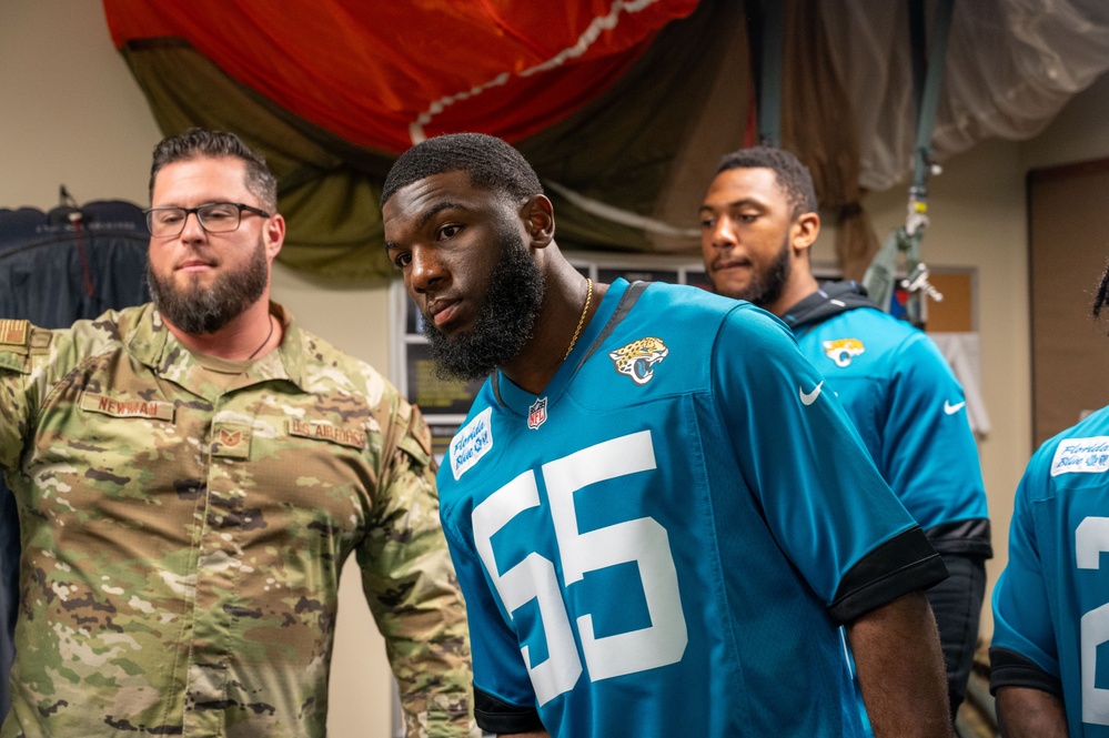 Jacksonville Jaguars get glimpse of airpower