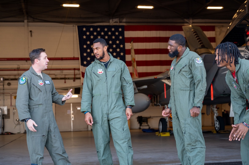 Jacksonville Jaguars get glimpse of airpower