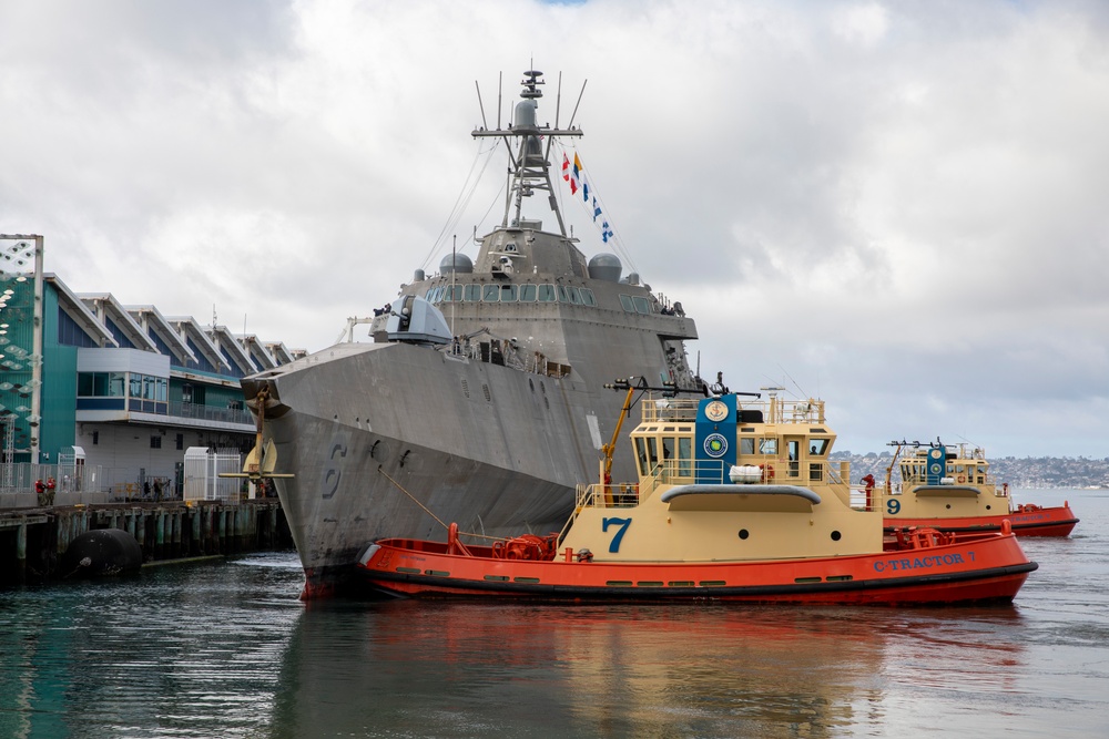 Fleet Arrives Pierside for Fleet Week San Diego 2023