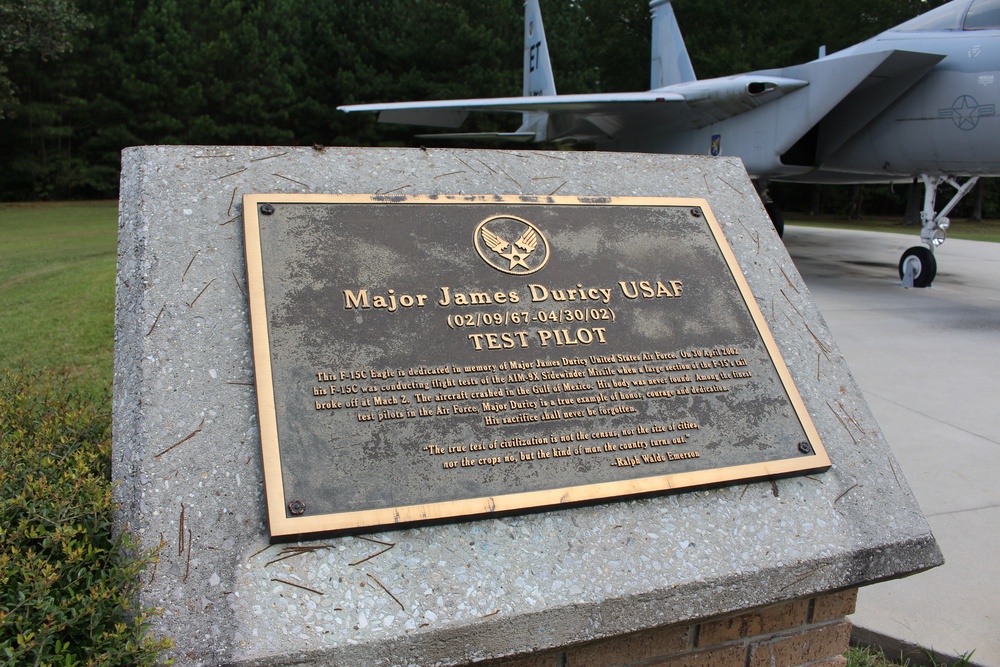F-15C Eagle display at Arnold AFB honors Duricy