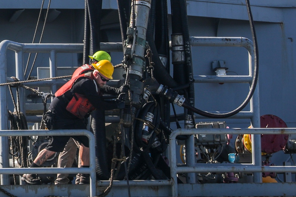 USS Shoup conducts replenishment-at-sea with USNS Carl Brashear