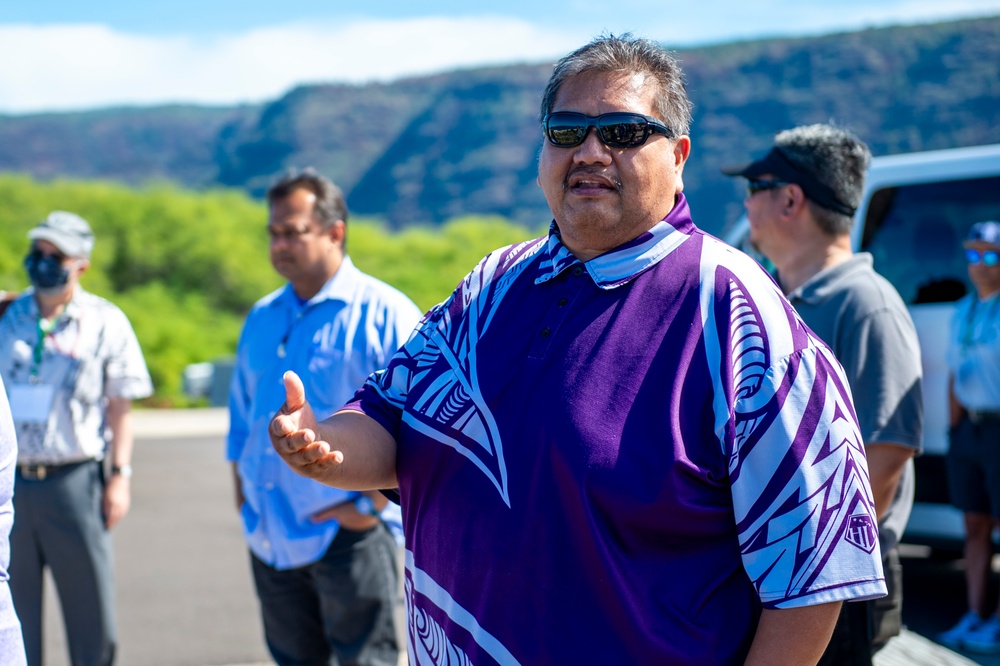 Hawaii State Lawmakers Visit Pacific Missile Range Facility