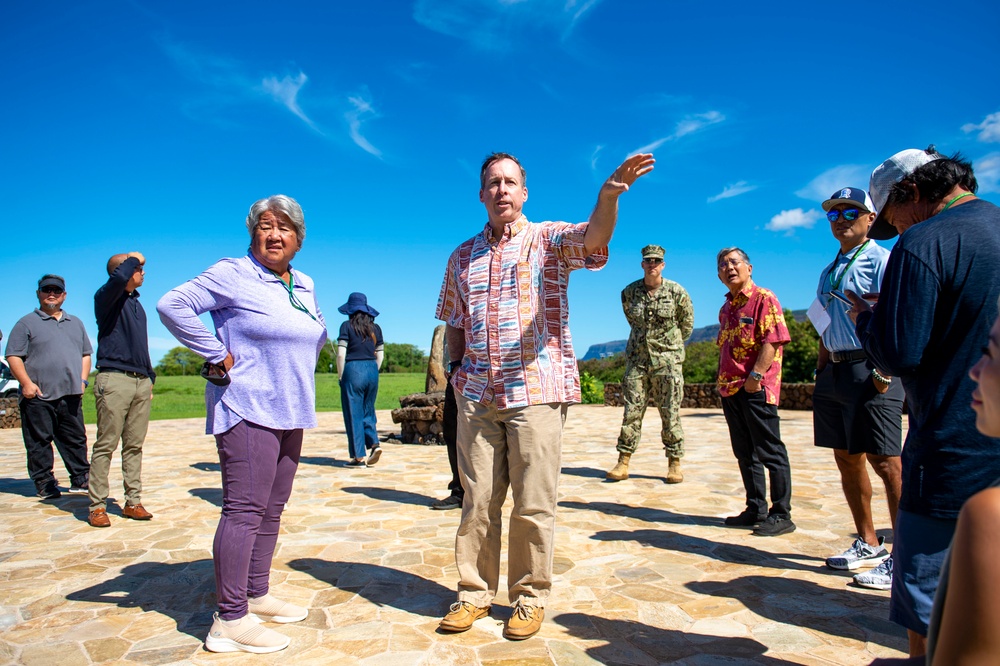 Hawaii State Lawmakers Visit Pacific Missile Range Facility