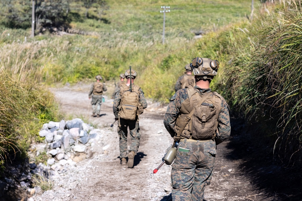 RD 23 FTX: V22, JGSDF Exchange Defense Tactics on Hijyudai