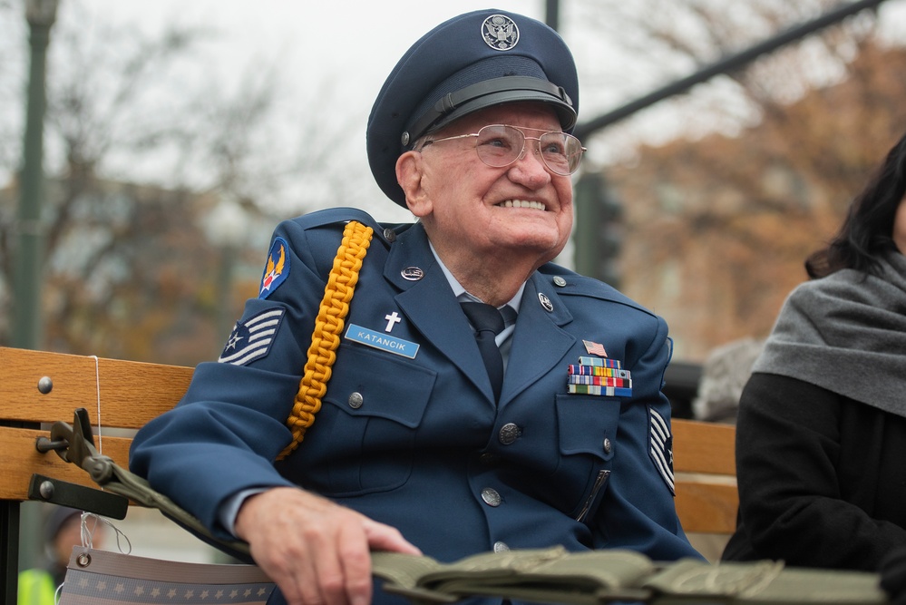 Idahoans show support for veterans at annual Idaho Veterans Parade