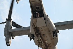 USAF conducts joint hoist training with EARF, USMC [Image 5 of 12]