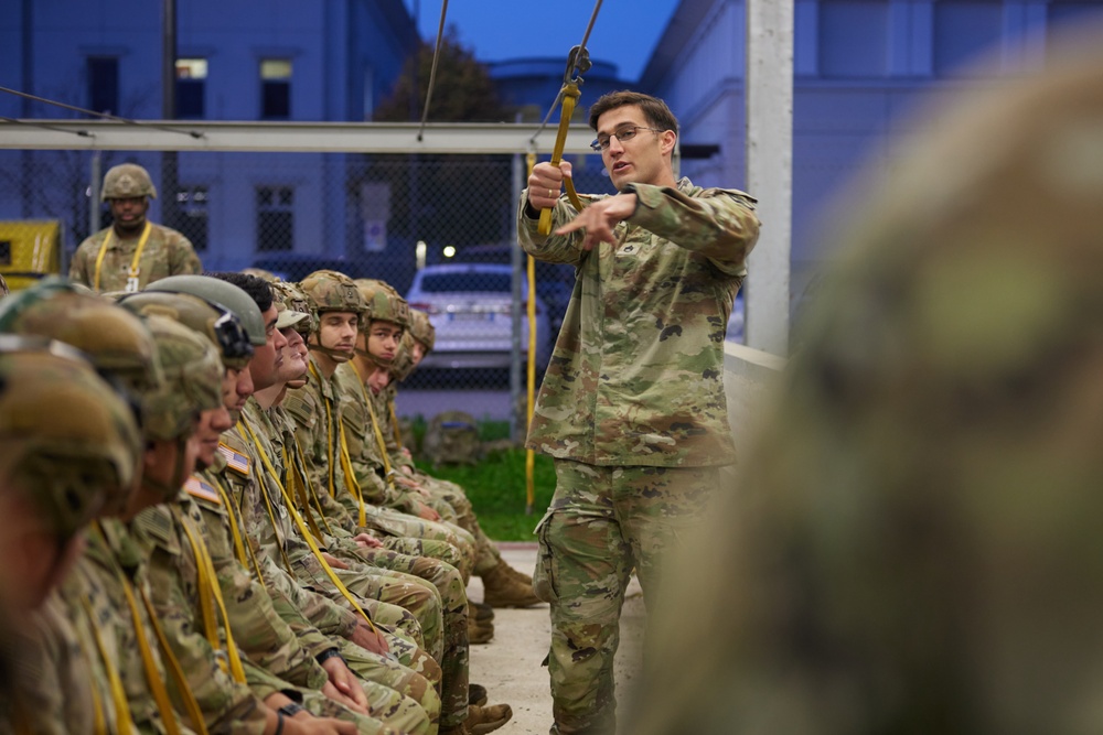 173rd Airborne Brigade conducts Basic Airborne Refresher