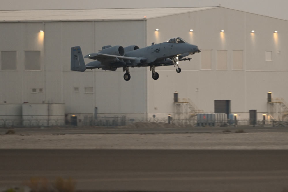 A-10 Thunderbolt IIs arrive to CENTCOM AOR