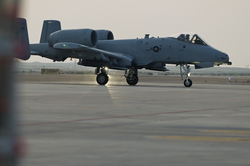 A-10 Thunderbolt IIs arrive to CENTCOM AOR