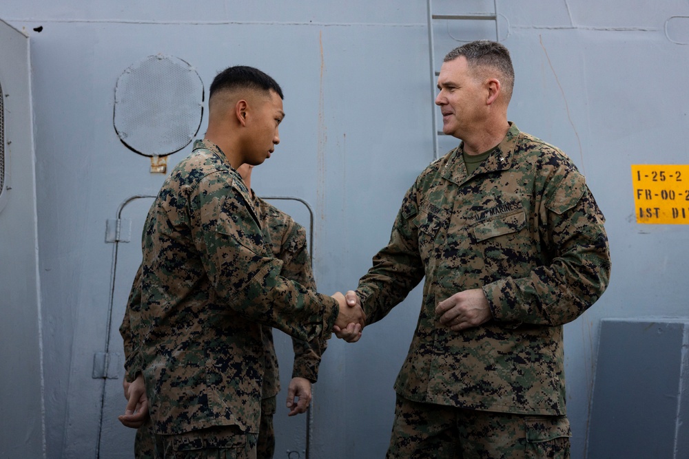 Task Force 61/2 commanding general speaks to troops aboard USS Mesa Verde