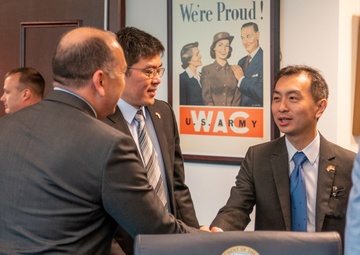 Under Secretary of the Army meets with Singapore delegation