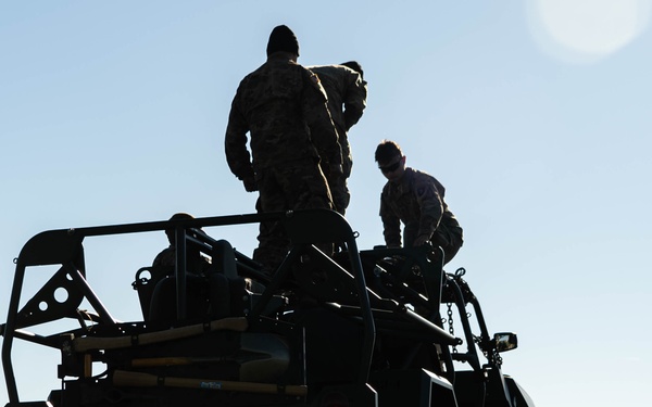 2BCT Soldiers prepare ISVs for sling load operations