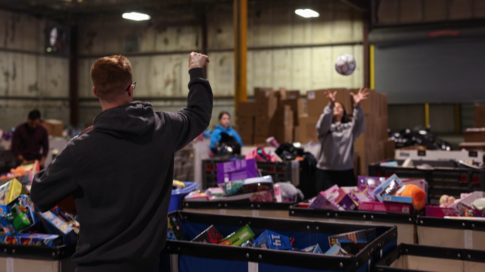 Quantico Marines volunteer with Toys for Tots