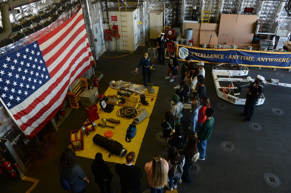 USS Jackson (LCS 6) hosts ship tour in support of Fleet Week San Diego 2023