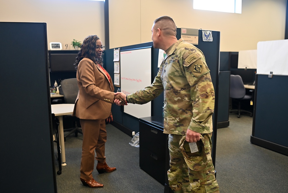 US Army Corps of Engineers Command Sergeant Major Douglas Galick Visits Logistics Activity