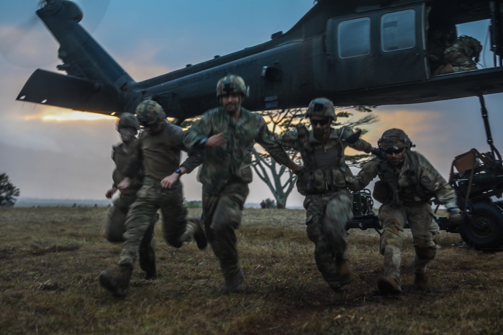 JPMRC 24-01: New Zealand Army conducts sling load training with 3-7 FA