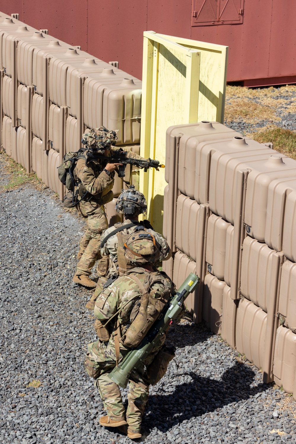 25th ID Soldiers Conduct Military Operations in Urban Terrain During JPMRC 24-01