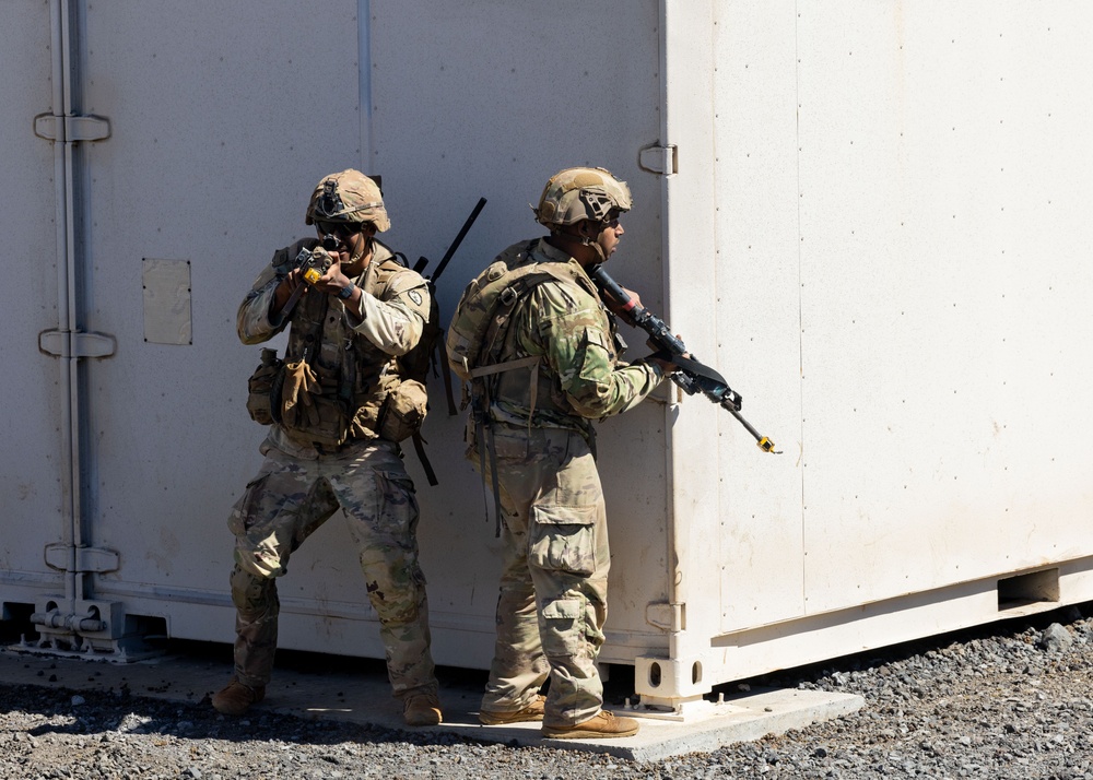 25th ID Soldiers Conduct Military Operations in Urban Terrain During JPMRC 24-01