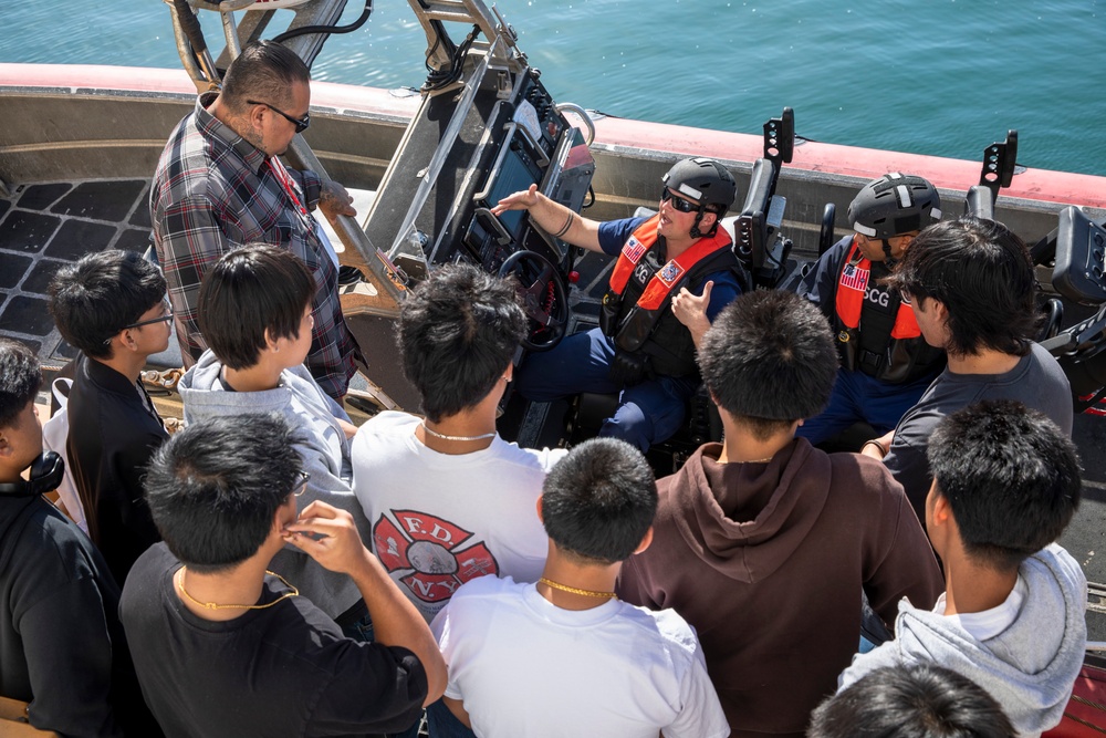 San Diego students tour Fleet Week San Diego 2023