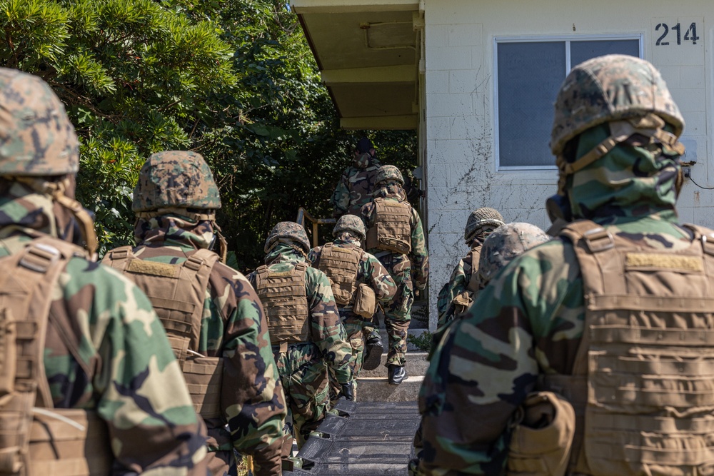 Resolute Dragon 23 FTX | 3rd MLG conducts Unit Recovery Team Course Culminating Event on MCAS Futenma