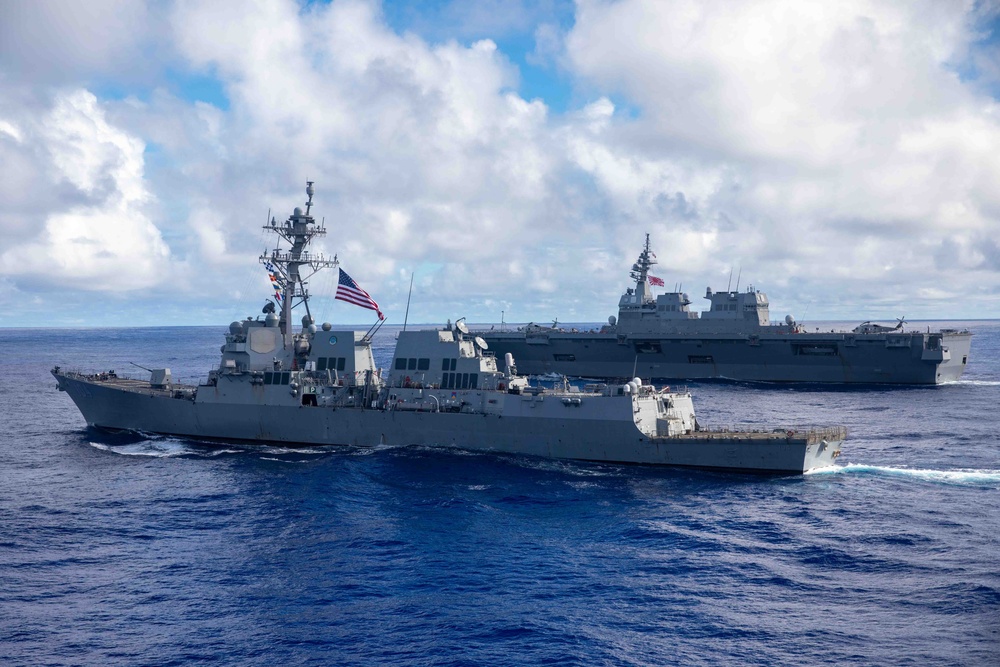 USS Sterett (DDG 104) sails alongside JS Hyuga (DDH 181) during Multi-Large Deck Event (MLDE)