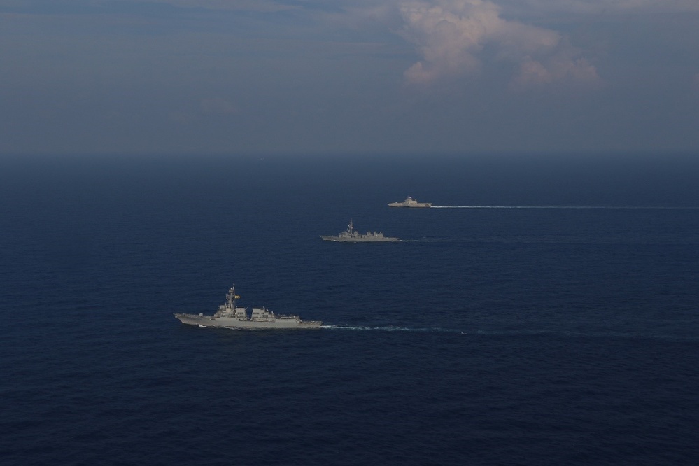 USS Gabrielle Giffords (LCS 10) Operates with USS Dewey (DDG 105) and JS Akebono (DD 108)