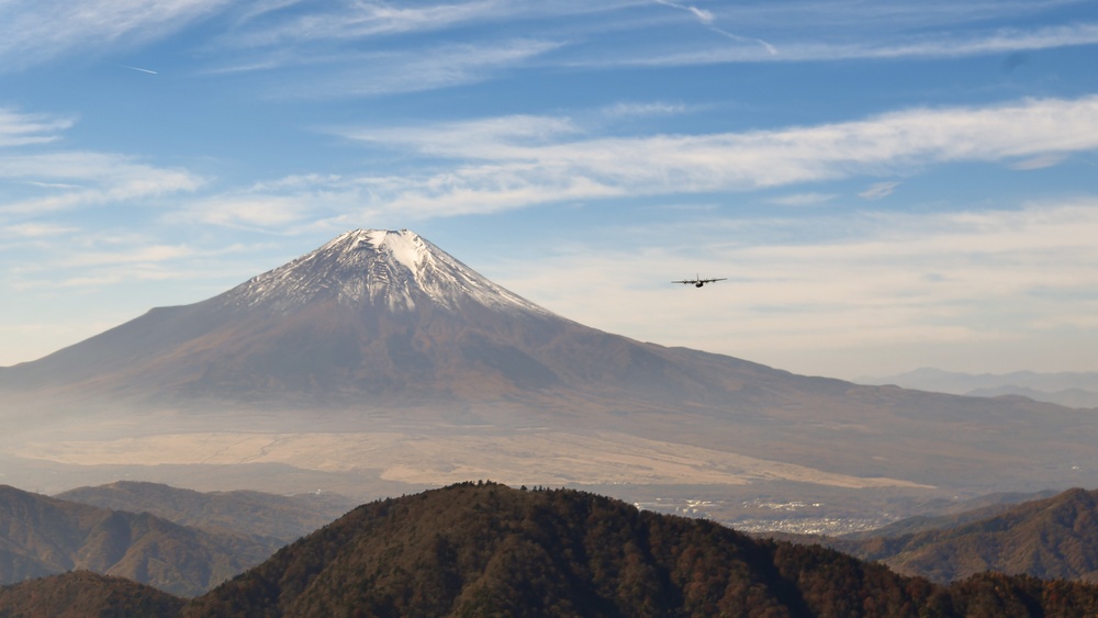 Yokota’s 36th AS takes the scenic route