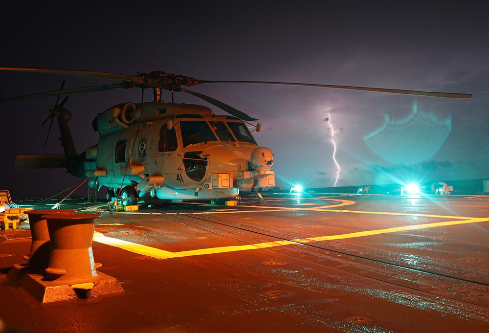 USS Dewey (DDG 105) Conducts Flight Operations in the South China Sea