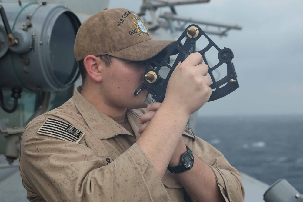 USS Thomas Hudner Conducts a Replenishment at Sea with USNS Amelia Earhart in the U.S. 5th Fleet