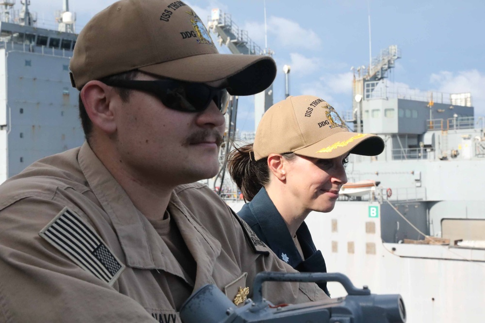 USS Thomas Hudner Conducts a Replenishment at Sea with USNS Amelia Earhart in the U.S. 5th Fleet