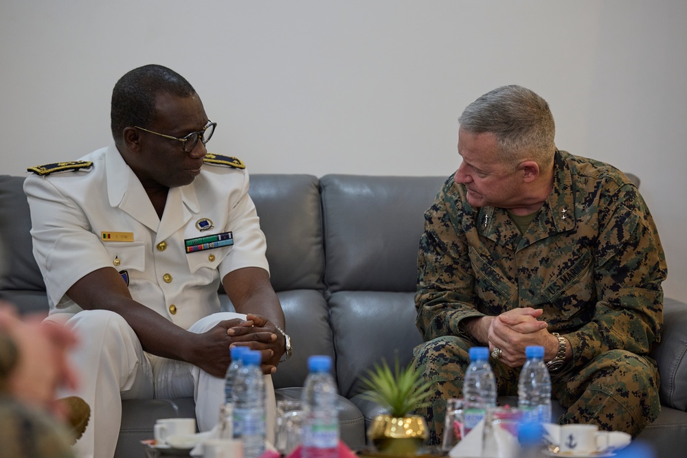 Maj. Gen. Sofge meets with Rear Adm. Abdou Sene