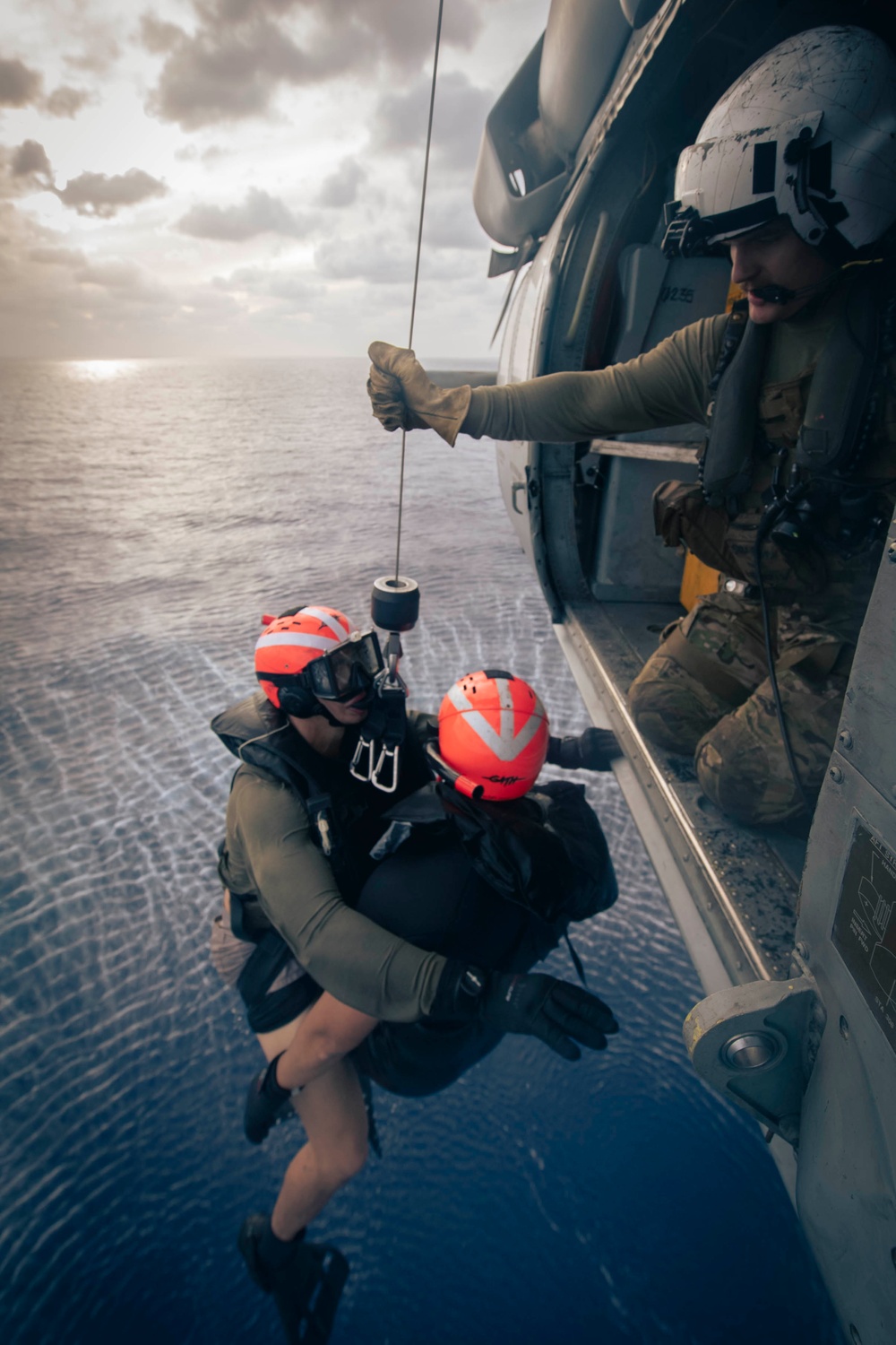 USS Carl Vinson (CVN 70) Sailors Conduct Search and Rescue Training