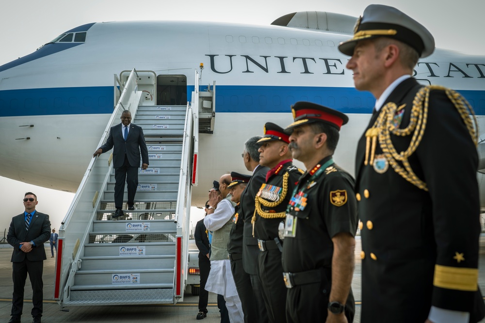 SECDEF Arrives in New Delhi