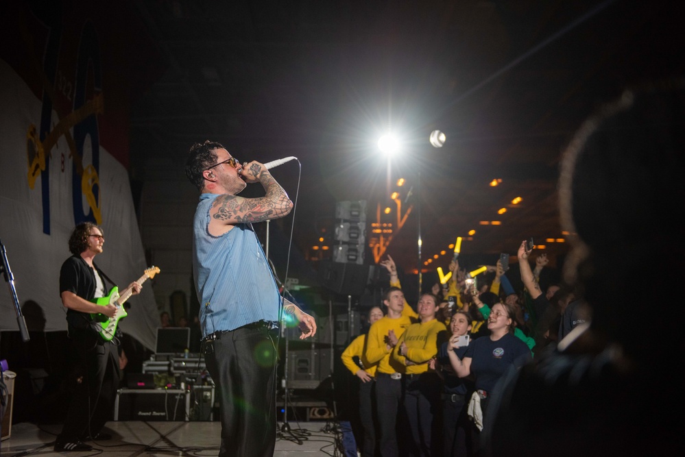 USS Ronald Reagan (CVN 76) and Navy Entertainment host lovelytheband concert