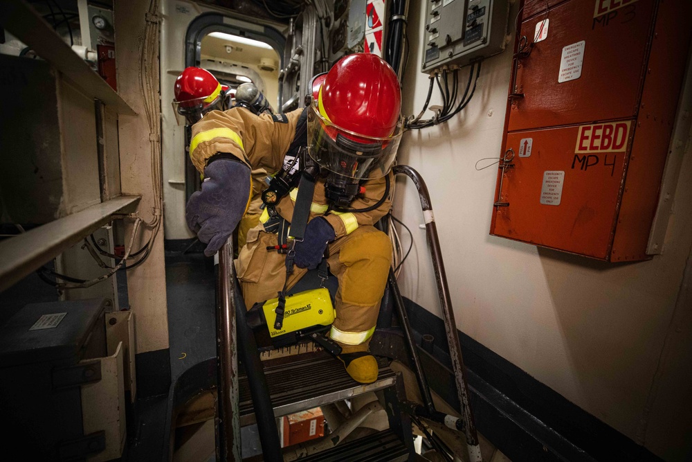 USS Carney Conducts Fire Drills