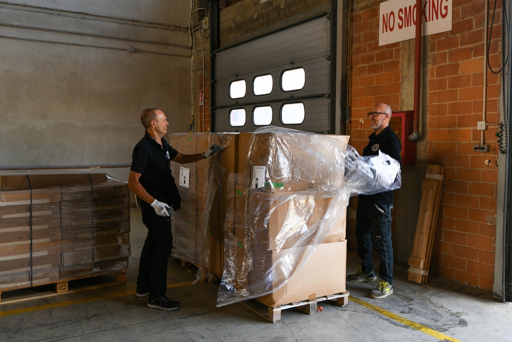 Humanitarian Assistance Program, Italy - shipment to Armenia