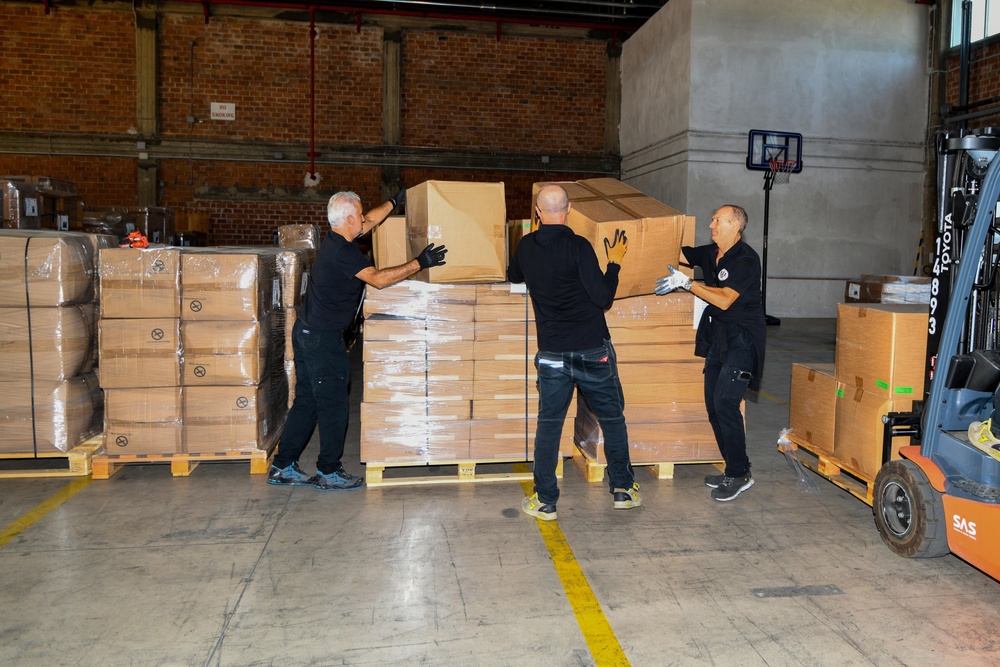 Humanitarian Assistance Program, Italy - shipment to Armenia