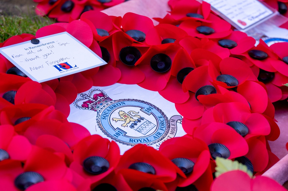 Pathfinders, Royal Air Force hold joint Remembrance Day ceremony