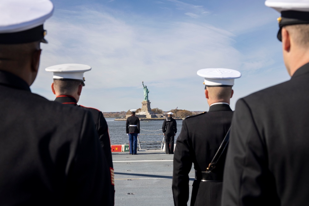 USS New York Man the rails