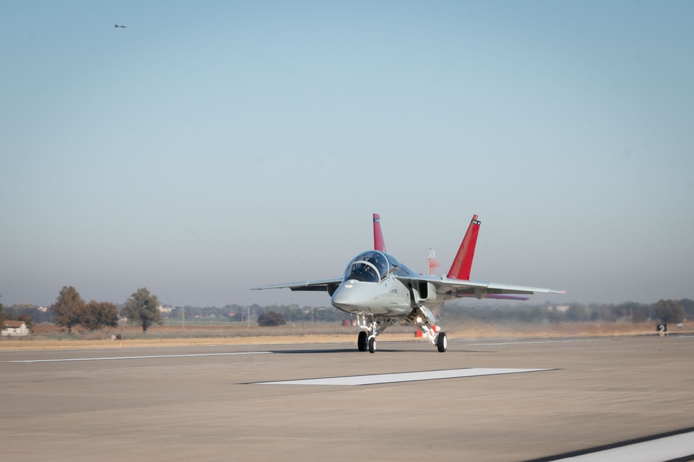 T-7A Red Hawk visits Vance enroute to Edwards AFB for testing