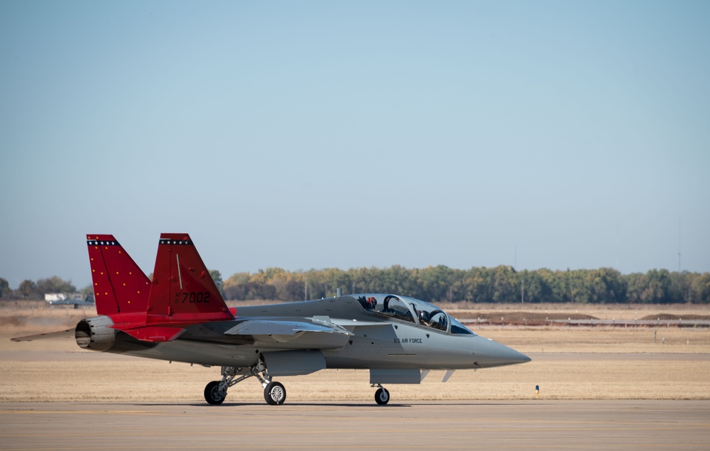 T-7A Red Hawk visits Vance enroute to Edwards AFB for testing