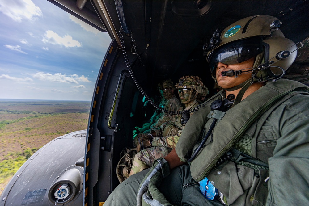 101st Airborne Division (Air Assault), Brazilian army soldiers conduct air assault during SV24