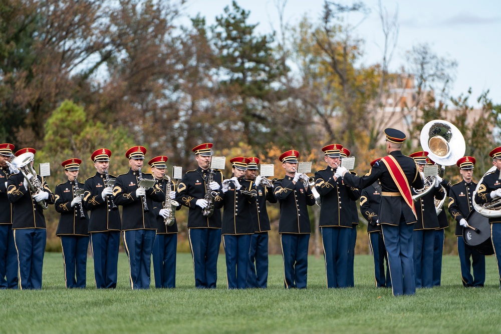 Military Funeral Honors and Funeral Escort are Conducted for U.S. Army Air Forces 2nd Lt. Porter Pile and Tech. Sgt. James Triplett in Section 81