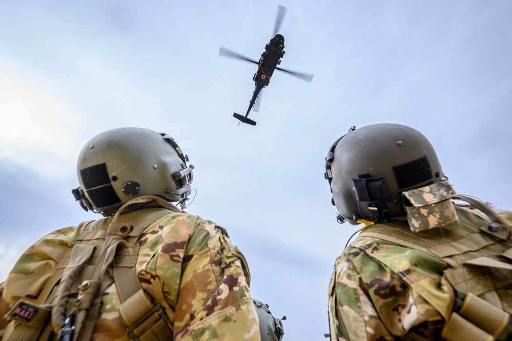 1-171st GSAB trains MEDEVAC with 44th IBCT