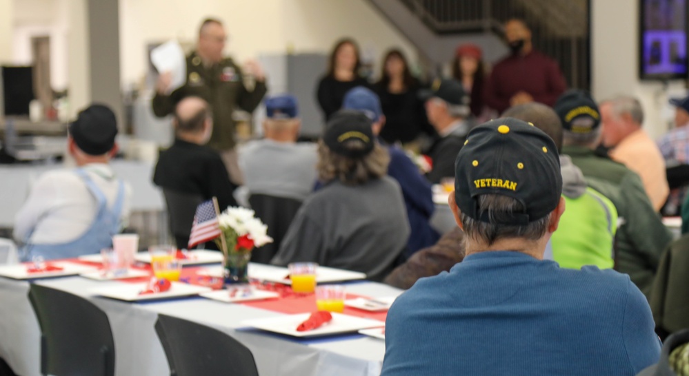 Army Reserve leader honors Veterans in Bordentown