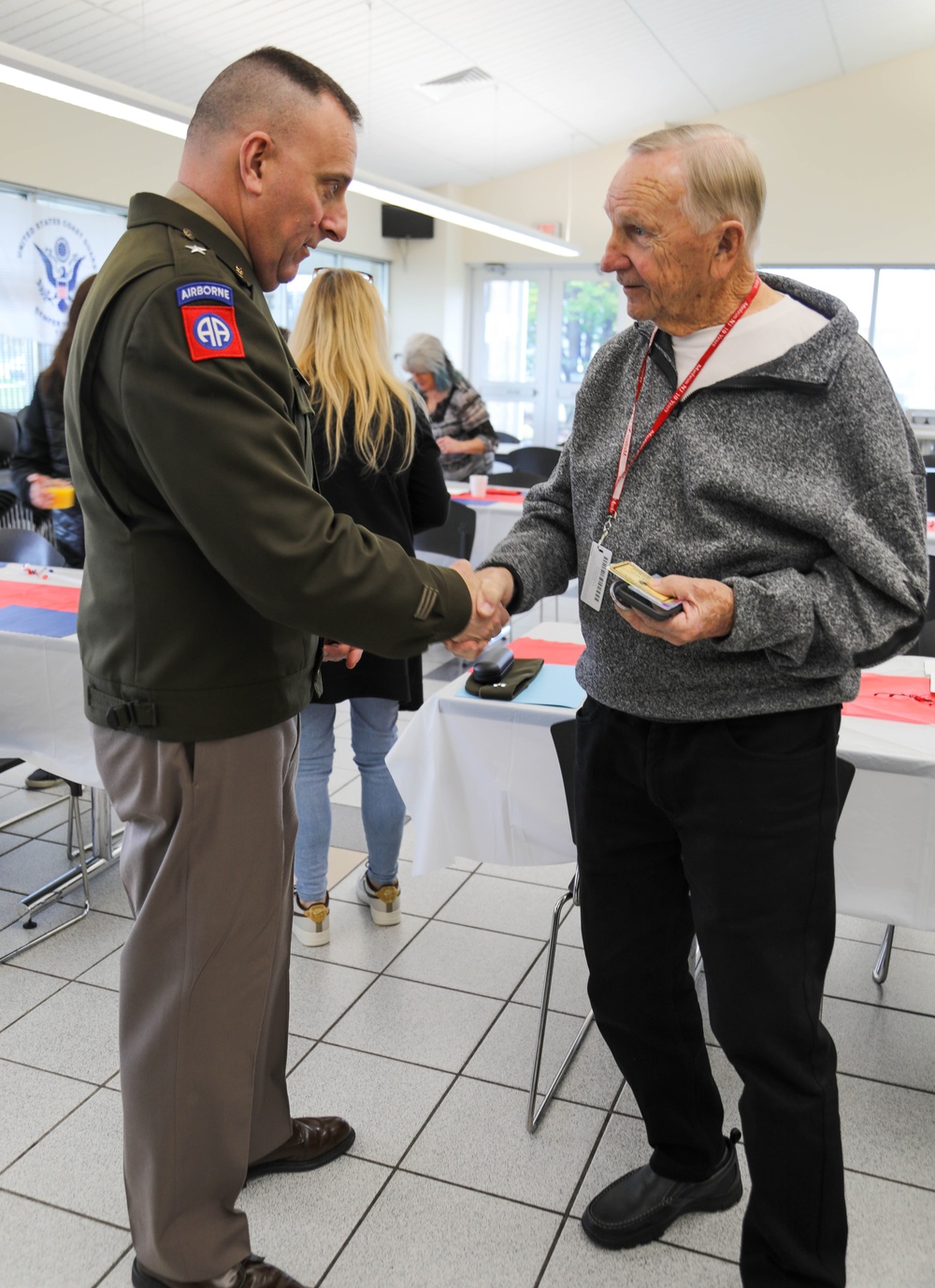 Army Reserve leader honors Veterans in Bordentown