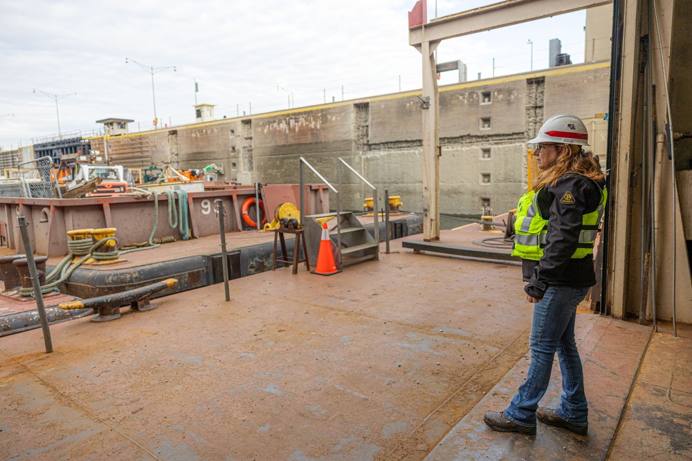 Medium Capacity Fleet keeps navigation moving on Ohio River