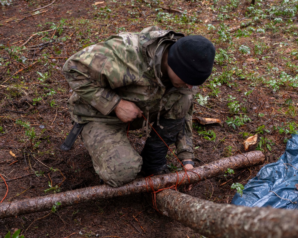 SERE Pipeline Students Field Training