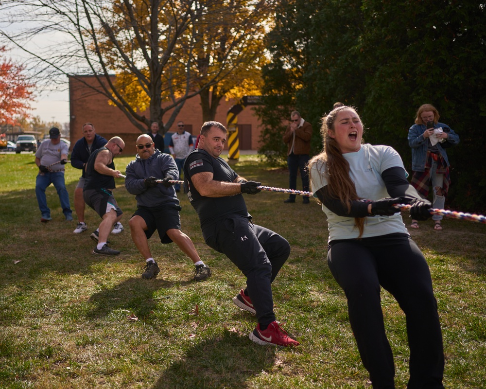 ILNG Organizational Day at Camp Lincoln Builds Esprit De Corps